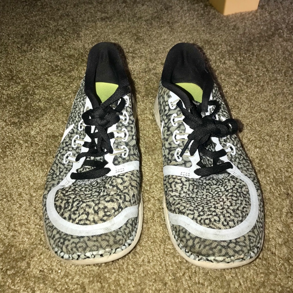 Black/Blue Leopard Nike Free 5.0